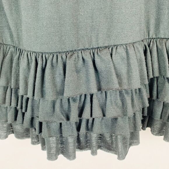 Black Ruffled Bottom Tank - Picture 3 of 6